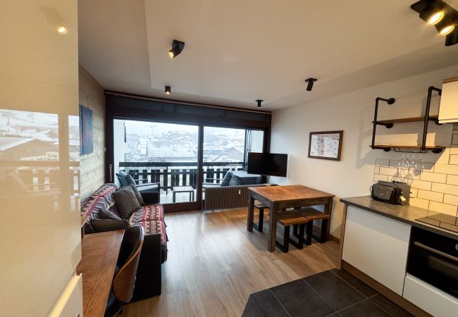 Apartment in Morzine - Apartment Le Schuss Sleeps 1-6 Central Morzine