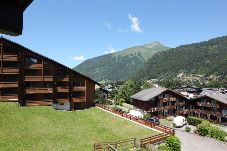 Apartment in Morzine - Apartment La Corniche, Central Morzine, sleeps 6