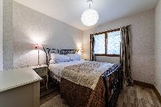 House in Saint-Jean-d´Aulps - Chalet Abricotine, sleeps 10, Hot tub