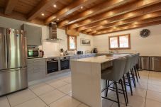 Chalet in Morzine - Chalet Le Renard